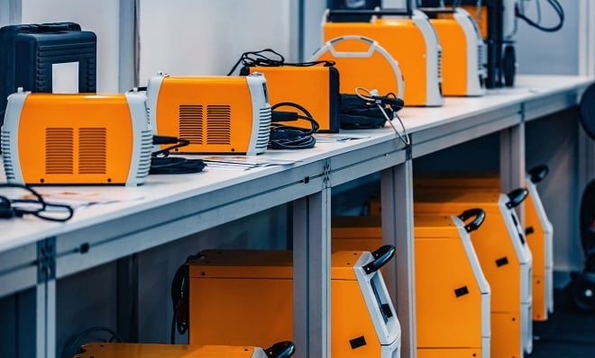 Comparing Inverters, UPSs and Generators