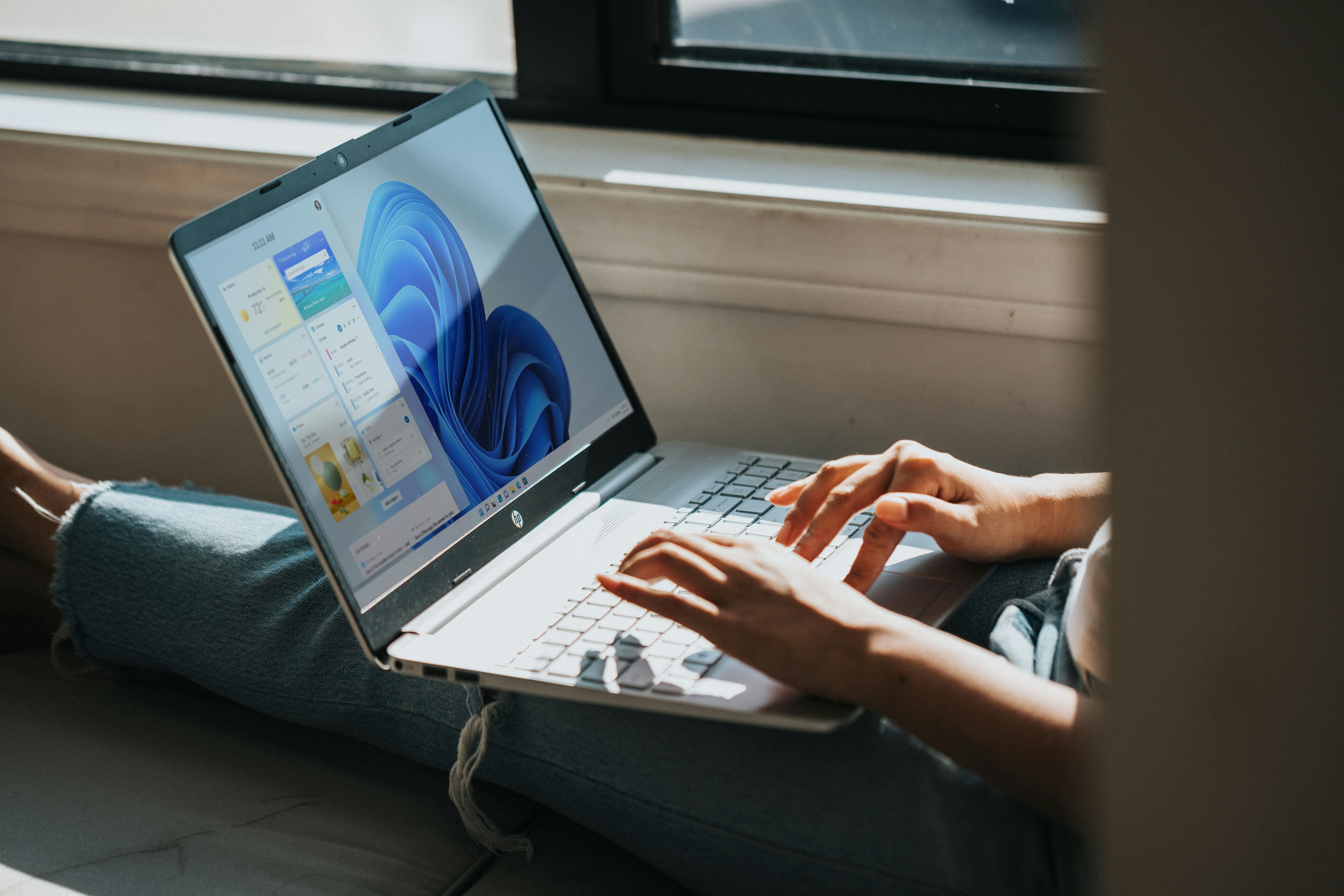 Transitioning from Windows 10 to Windows 11 Pro with Intel Core